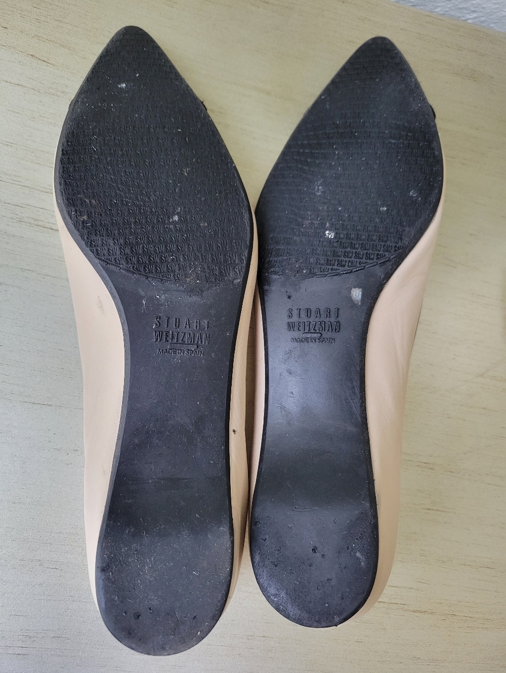 Stuart Weitzman Cream and Black Pointed Toe Bow Flats - Picture 9 of 13